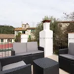 In Centro A アパート チェルタルド
