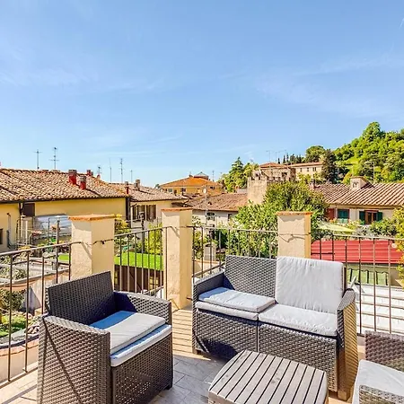 In Centro A Apartment Certaldo